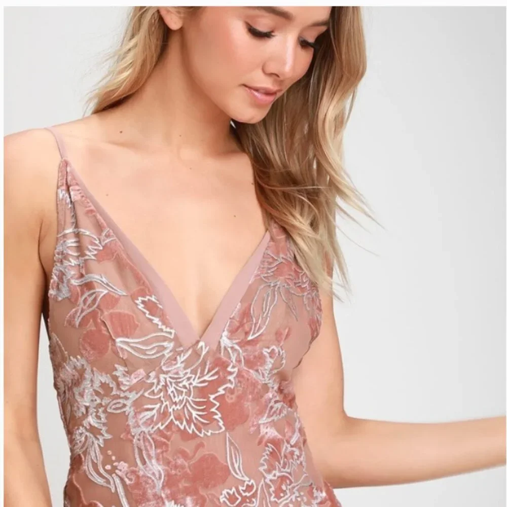 Lulus katrin mauve burnout velvet floral print midi dress - Picture 4 of 9